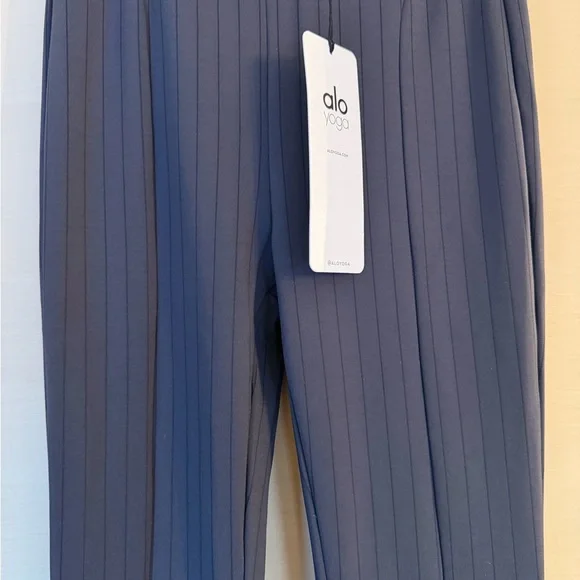 ALO Yoga Charcoal Ribbed Split-Hem Bootcut Pants - Picture 9 of 12